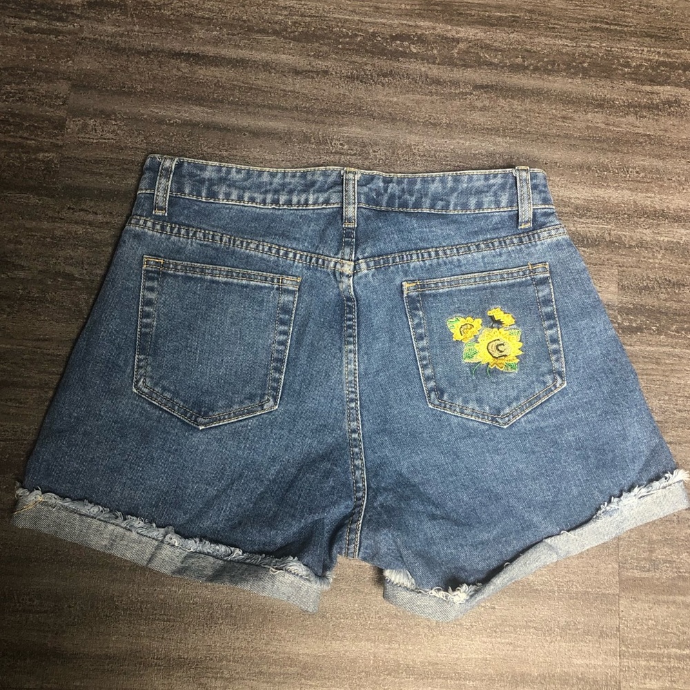 Embroidered blue jean shorts
